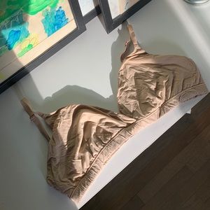 Skims fits everyone bra